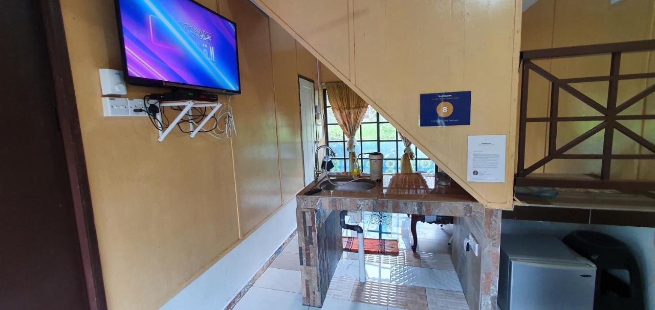 Chalet Kampong Semawar Kuala Kangsar Εξωτερικό φωτογραφία