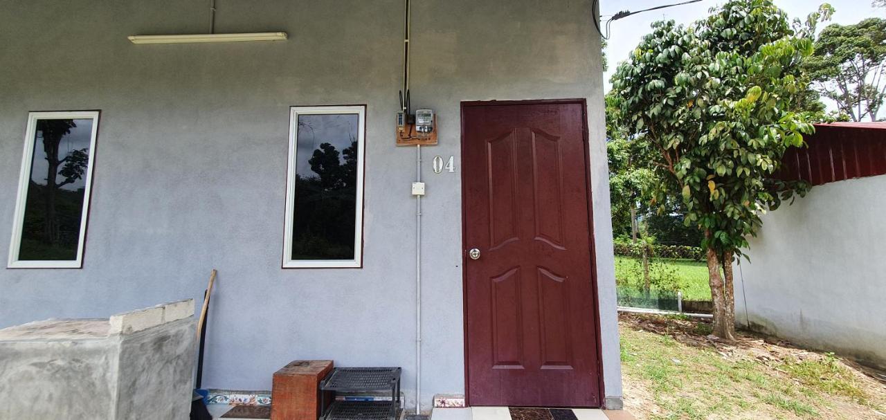 Chalet Kampong Semawar Kuala Kangsar Εξωτερικό φωτογραφία